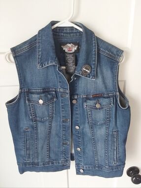 Harley Davidson Women’s Embroidered Denim VEST Size Large